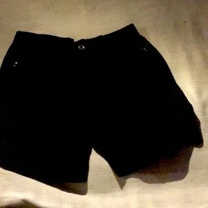 Gloria Vanderbilt shorts in black